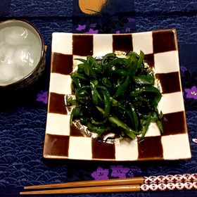 芋焼酎に合う!簡単ピーマンの塩昆布和え