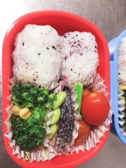 (年長)娘(年少)息子のお弁当3の写真