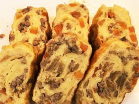 弁当作り置き:そぼろ入り卵焼き