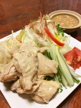 蒸し鶏のごまだれ和え