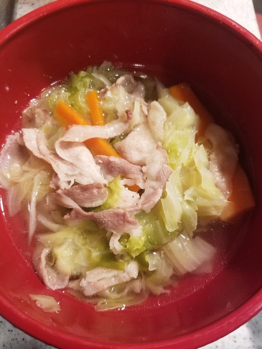 豚とキャベツの土鍋スープの画像