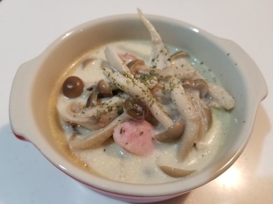 コクうまキノコの味噌豆乳スープの写真