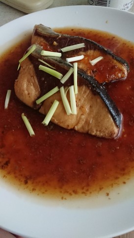 豚の角煮の残り汁でぶりの照り焼き