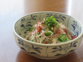 梅干しとえのき茸でなめたけ
