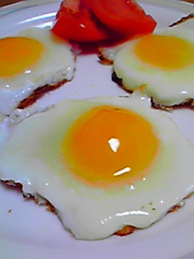 冷凍卵の目玉焼きの写真