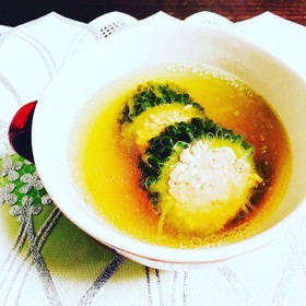 ヘルシー夏野菜タイ風ゴーヤの肉詰めスープ