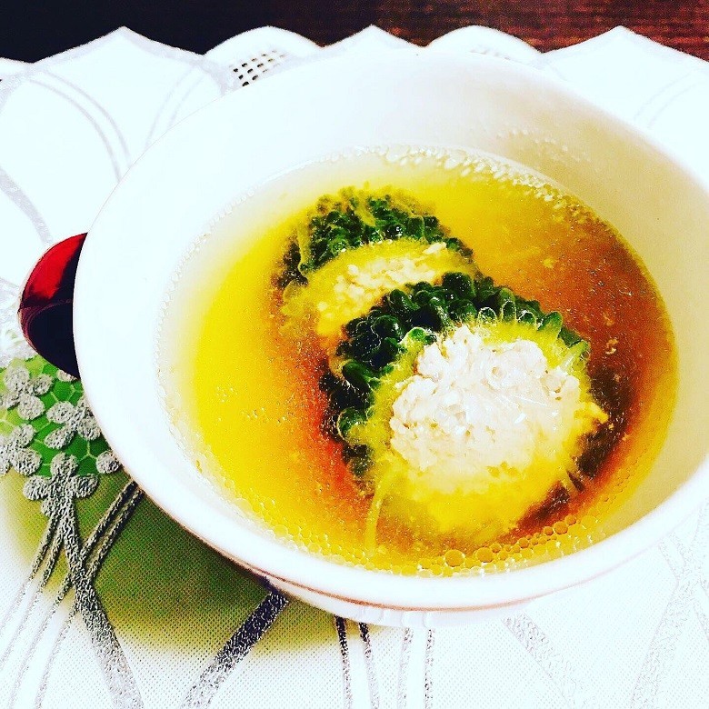 ヘルシー夏野菜タイ風ゴーヤの肉詰めスープの画像
