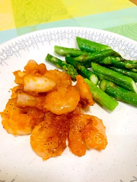エビのオーロラソース焼き、アスパラ添え