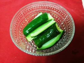 材料2つ!簡単きゅうりのピクルス♪