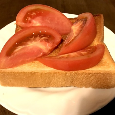 【簡単美味！！】生トマトトースト♪