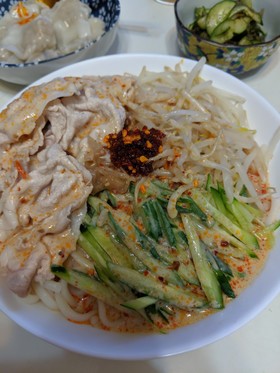 簡単♪冷し坦々風豚しゃぶうどん♪