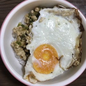 辛くないガパオ風ごはん