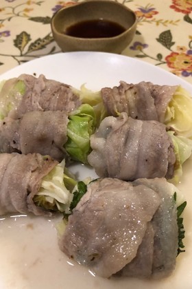 梅でさっぱり、豚バラのキャベツ巻き