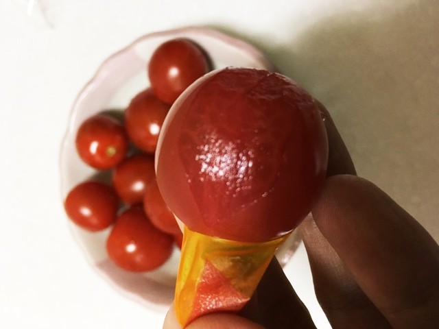 電子レンジで簡単なプチトマトの皮むき レシピ 作り方 By うちっぷ クックパッド 簡単おいしいみんなのレシピが373万品