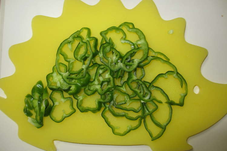 簡単 きれい 楽しい ピーマンの輪切り レシピ 作り方 By かぼママ クックパッド 簡単おいしいみんなのレシピが355万品