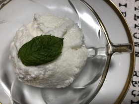 ココナッツミルクのジェラート?アイス