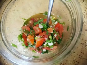 トマトの万能ねぎ塩だれ(保存食品)