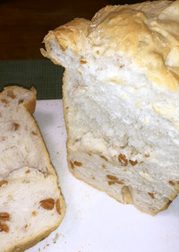 干し納豆と酒かすの食パン