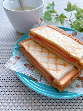 ハムとチーズの簡単★ホットサンド