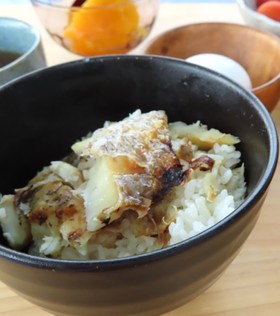 土鍋で炊く鯛飯と鯛茶漬け