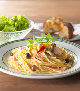 ベーコンとしめじの和風パスタ