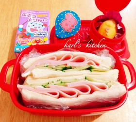 簡単ハムきゅうりサンドイッチ弁当