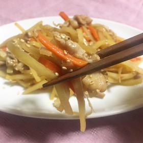 大根の皮と豚肉のきんぴら☆大量消費☆節約