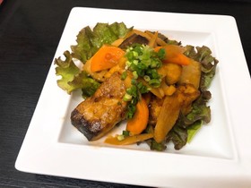 ぶりと根菜の甘酢炒め