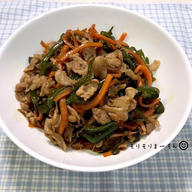 ピーマンとにんじんと豚肉の甘辛炒め煮 レシピ 作り方 By モリモリまーちん クックパッド 簡単おいしいみんなのレシピが374万品