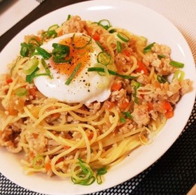温玉乗せ!鶏そぼろの和風ボロネーゼ