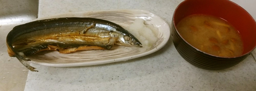 フライパン秋刀魚焼き&ナメコネギ味噌汁♡の画像