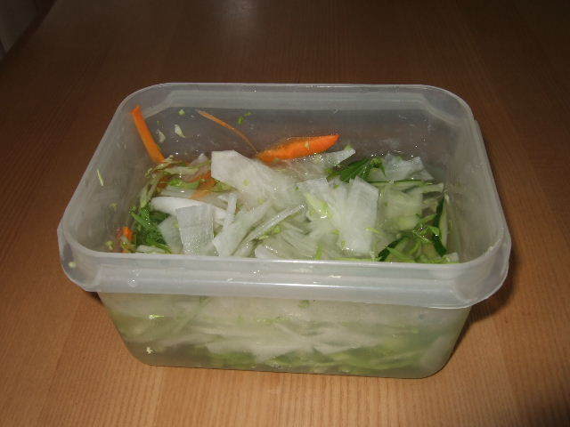 さっと食べれるサラダ用野菜の保存方法の画像