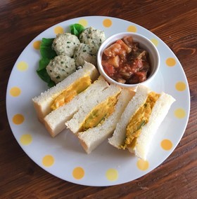 夏休みランチ!サンドイッチでワンプレート
