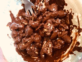 糖質制限向きアーモンドチョコ