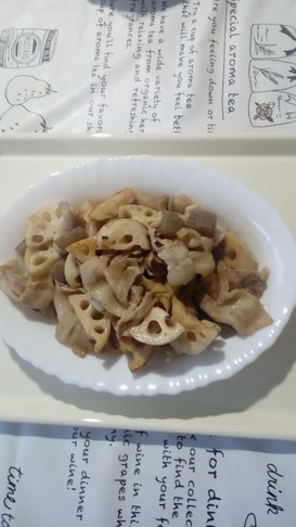 蓮根、蒟蒻、豚薄切りのさっぱり煮。