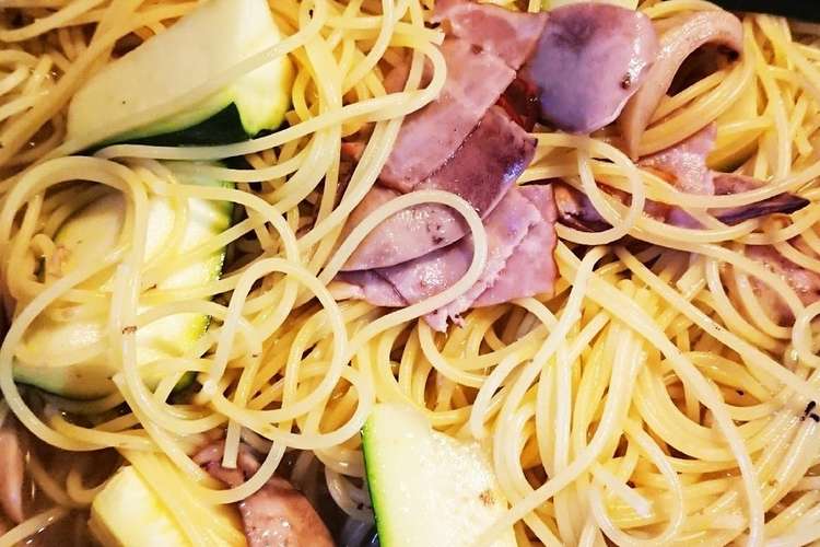 ズッキーニとベーコンのパスタ レシピ 作り方 By 智恵ちゃんのつく恋慕 クックパッド 簡単おいしいみんなのレシピが365万品