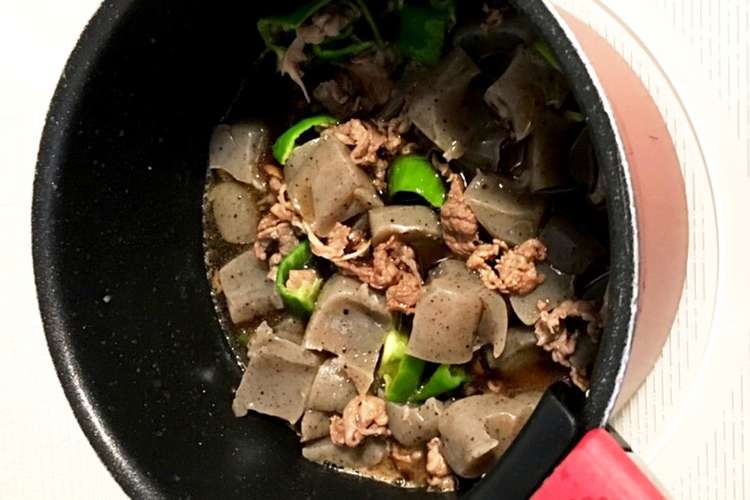 こんにゃく豚こまピーマンの甘辛煮 レシピ 作り方 By あっくんママ クックパッド 簡単おいしいみんなのレシピが358万品