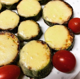 簡単♪ズッキーニのマヨチーズ焼き