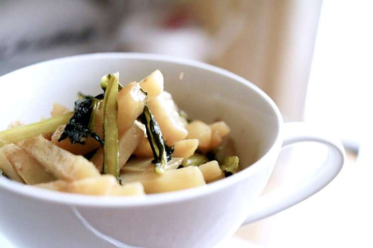 小松菜とじゃがいものめんつゆマヨ炒め レシピ 作り方 By Maru718 クックパッド 簡単おいしいみんなのレシピが358万品