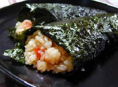 バターご飯のいくら手巻き寿司__Hand-rolled Sushi/Butter rice&Sermon roeの写真