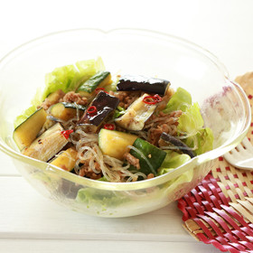 夏野菜の春雨混ぜサラダ