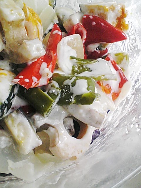 トルコ風ヨーグルトサラダの画像