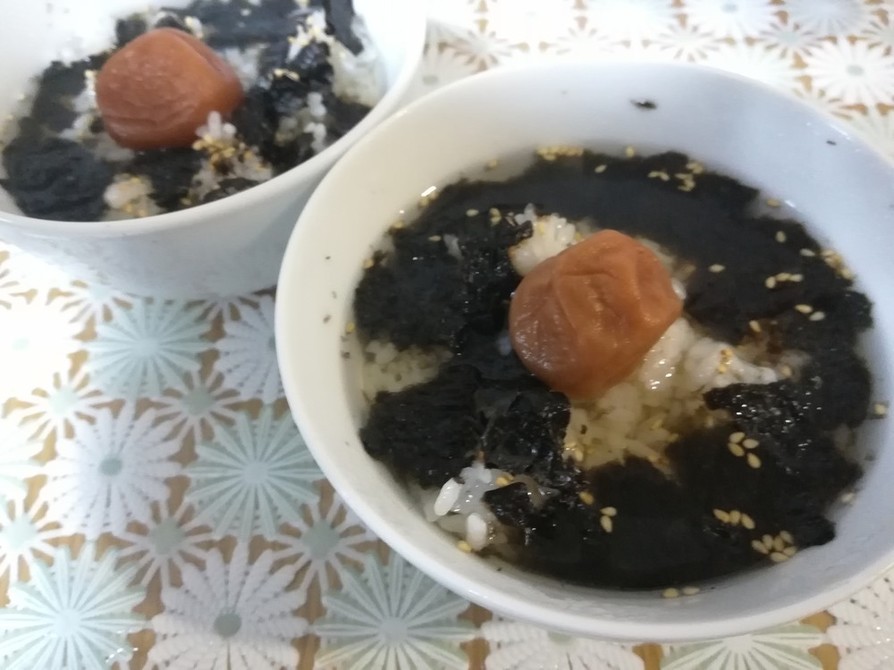 簡単めんつゆ海苔茶漬け