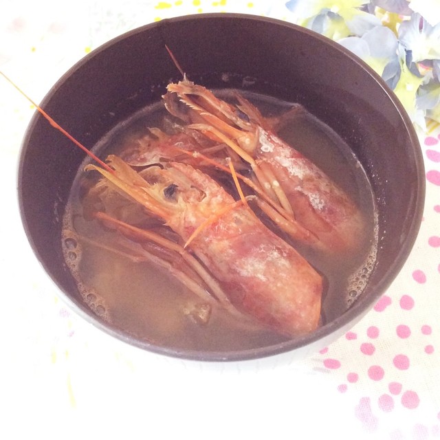 捨てないで お刺身海老頭でお味噌汁 レシピ 作り方 By Hikarin クックパッド 簡単おいしいみんなのレシピが364万品