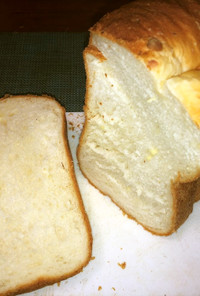 とろけないチーズと酒かすの食パン