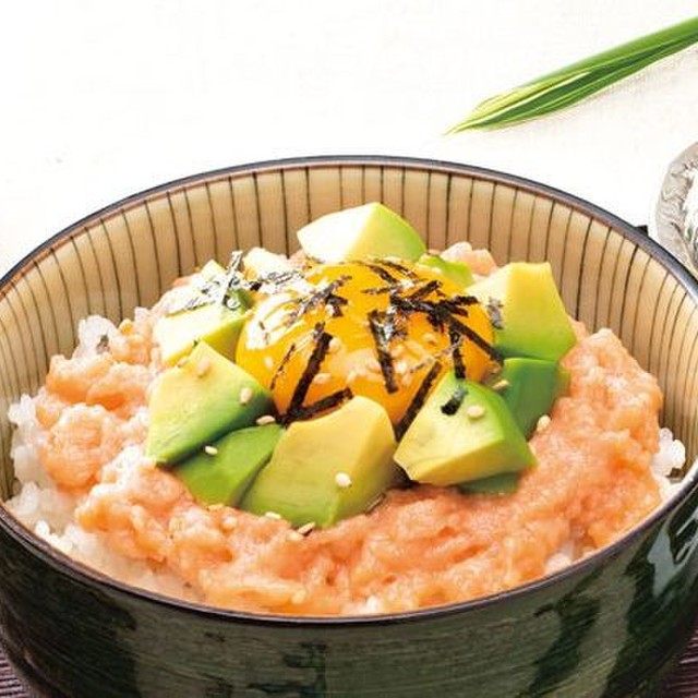 アボカド サーモンたたき丼 レシピ 作り方 By コープいしかわコポ丸 クックパッド 簡単おいしいみんなのレシピが377万品