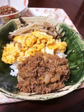 そぼろ丼