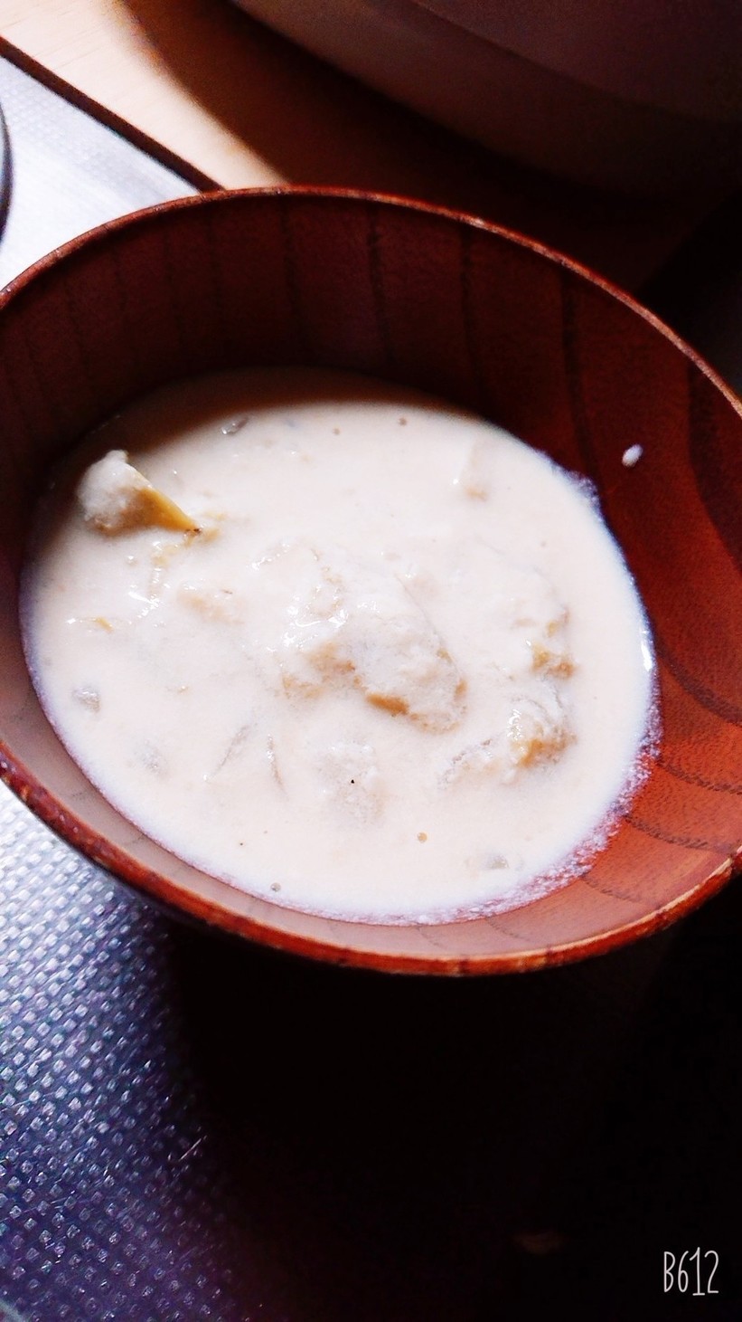 レタスの豆乳味噌スープの画像