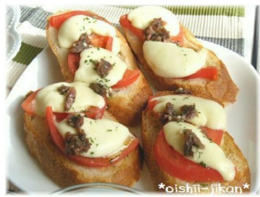 モッツァレラ トマトトーストの画像