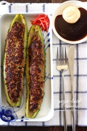 ゴーヤの肉詰めボート・お好み焼き味。の写真